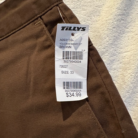 Volcom shorts size 33 NWT - Picture 2 of 5